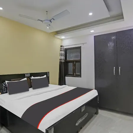 Hotel N R Prime Royalty Greater Kailash - Couple Friendly